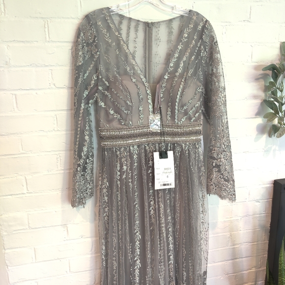 MAC DUGGAL Floral Embroidered Long Sleeve Gown - Picture 10 of 10